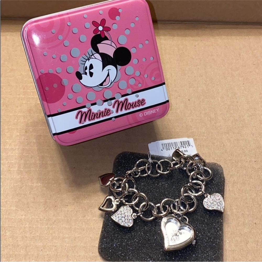 NWT Minnie Mouse Charm Watch